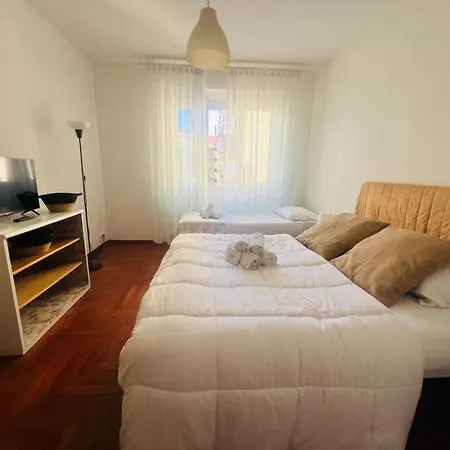Agosti 226 -